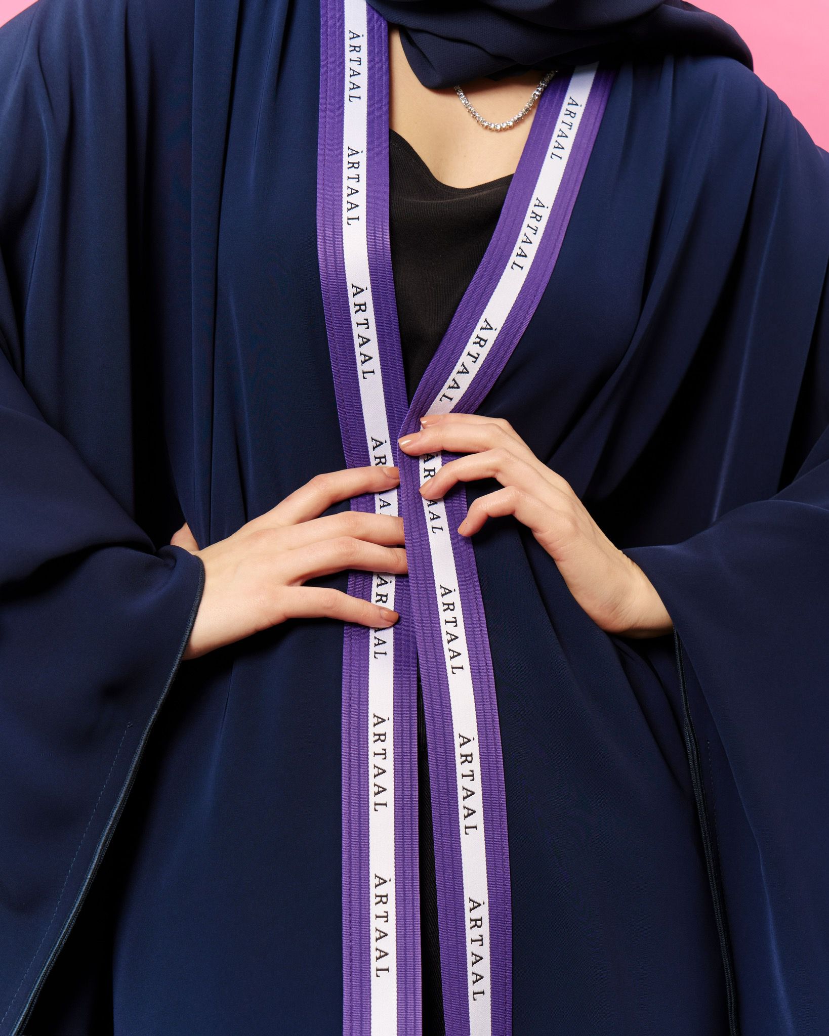 Artaal wrap -Lavender in navy blue (3)